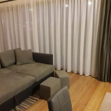 Casa Nicole 1 *